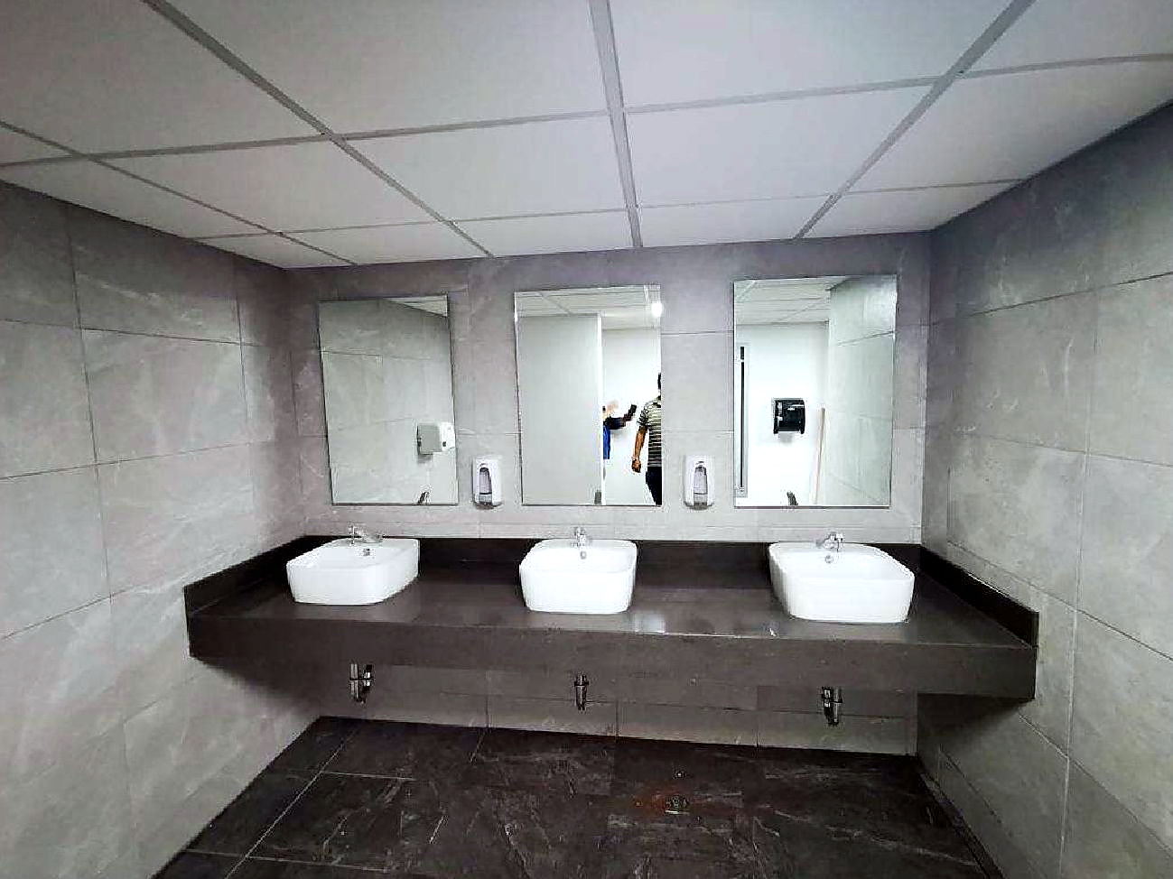 Sanitarios de la Orquesta Filarmónica