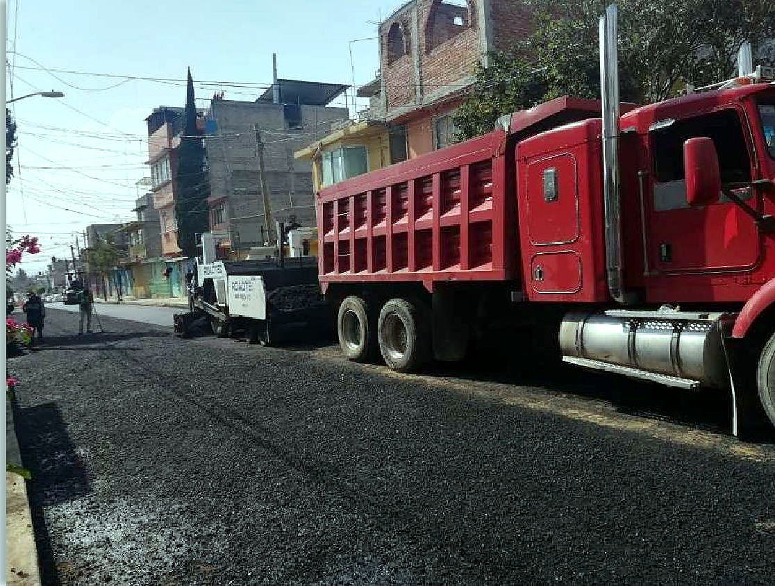 Tendido y compactación al espesor de proyecto.